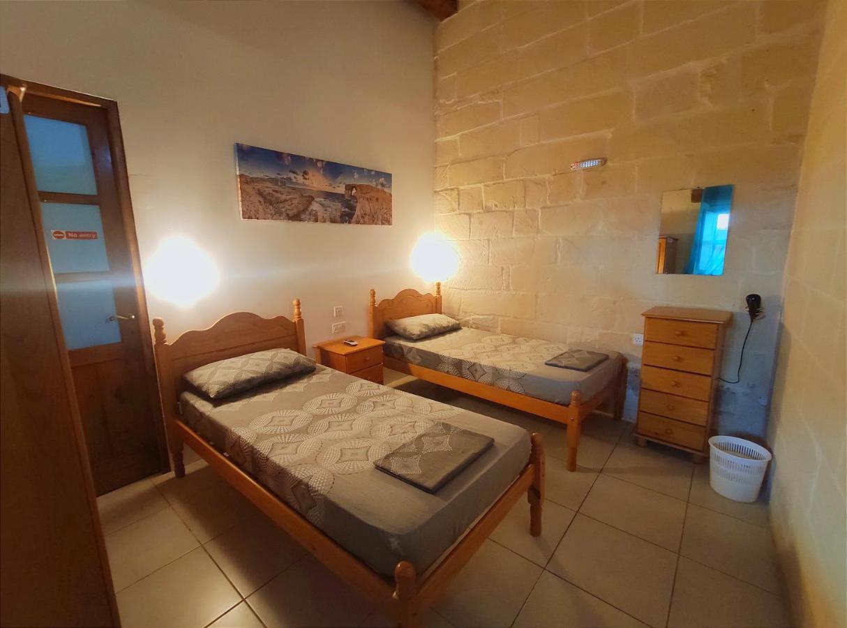 Margerita Farmhouse Qrendi Exterior photo