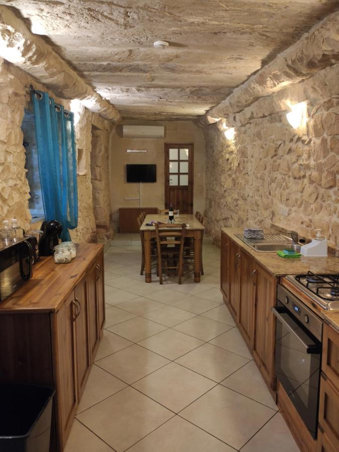 Margerita Farmhouse Qrendi Exterior photo